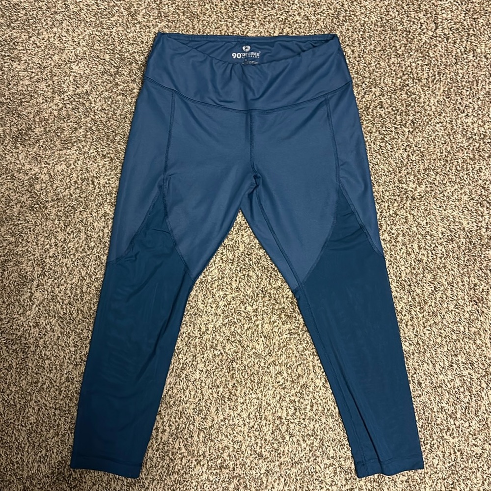 Reflex 90 degree, navy mesh leggings cropped, high rise, women’s medium
